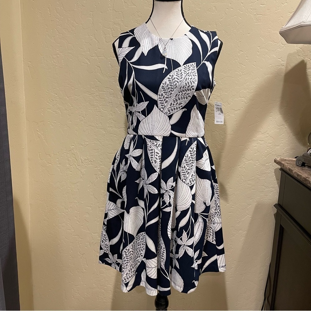 Roz and Ali women dress new with tagss size 8P, super stylish by dress barn